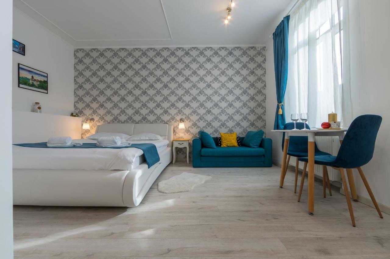 Lovelystay Oldtown Apartment Brașov