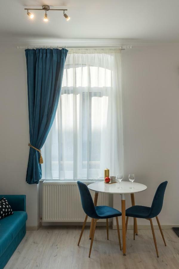 Lovelystay Oldtown Apartment *